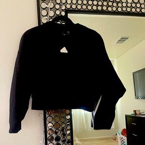 Adidas Crop Sweater, sweatshirt, crop top, warm and comfy!